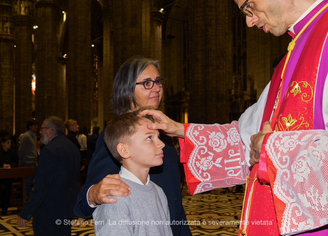 Cresime-Duomo-26-10-25_437-1.jpg Cresime-Duomo-26-10-25_437 - immagine 1